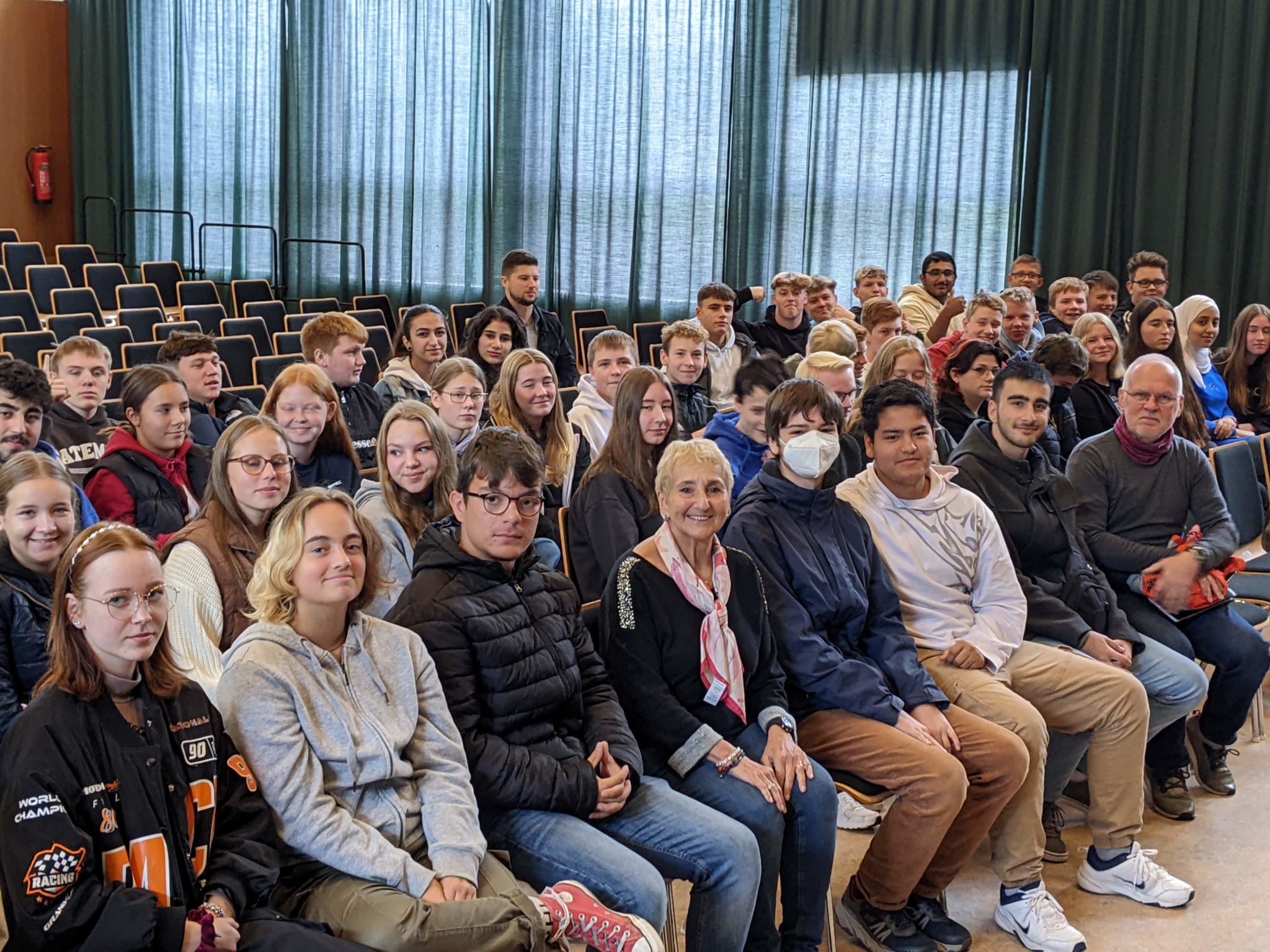 Oberschule Seesen seit 1884 Ganztagsschule mit gymnasialem Angebot Schülerfriedenspreis 2015