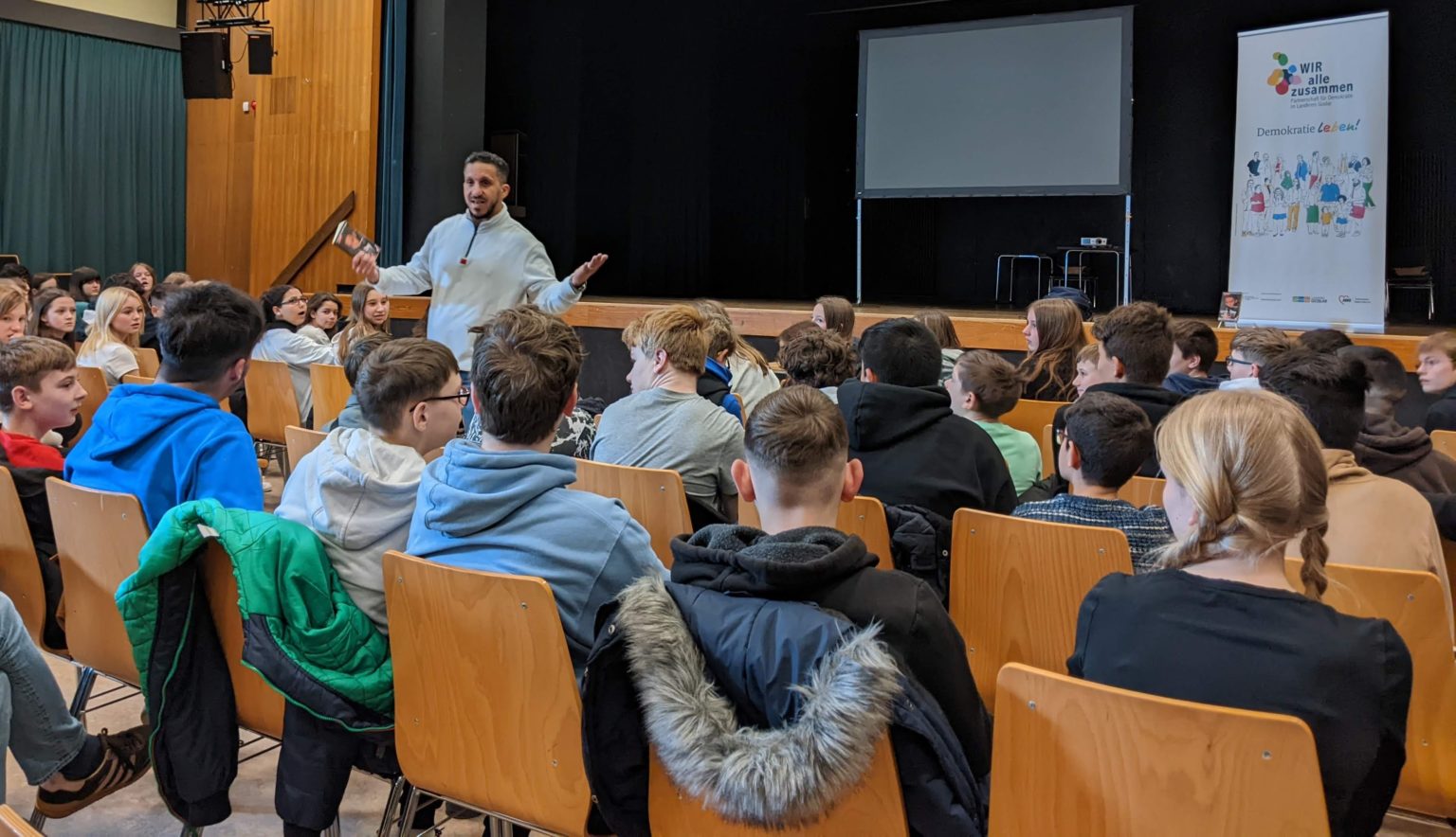 Oberschule Seesen seit 1884 Ganztagsschule mit gymnasialem Angebot Schülerfriedenspreis 2015